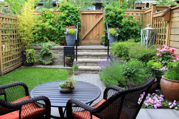 Small Yard Landscaping in Boca Raton
